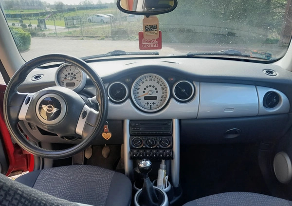 MINI Cooper cena 9400 przebieg: 223600, rok produkcji 2004 z Puck małe 37